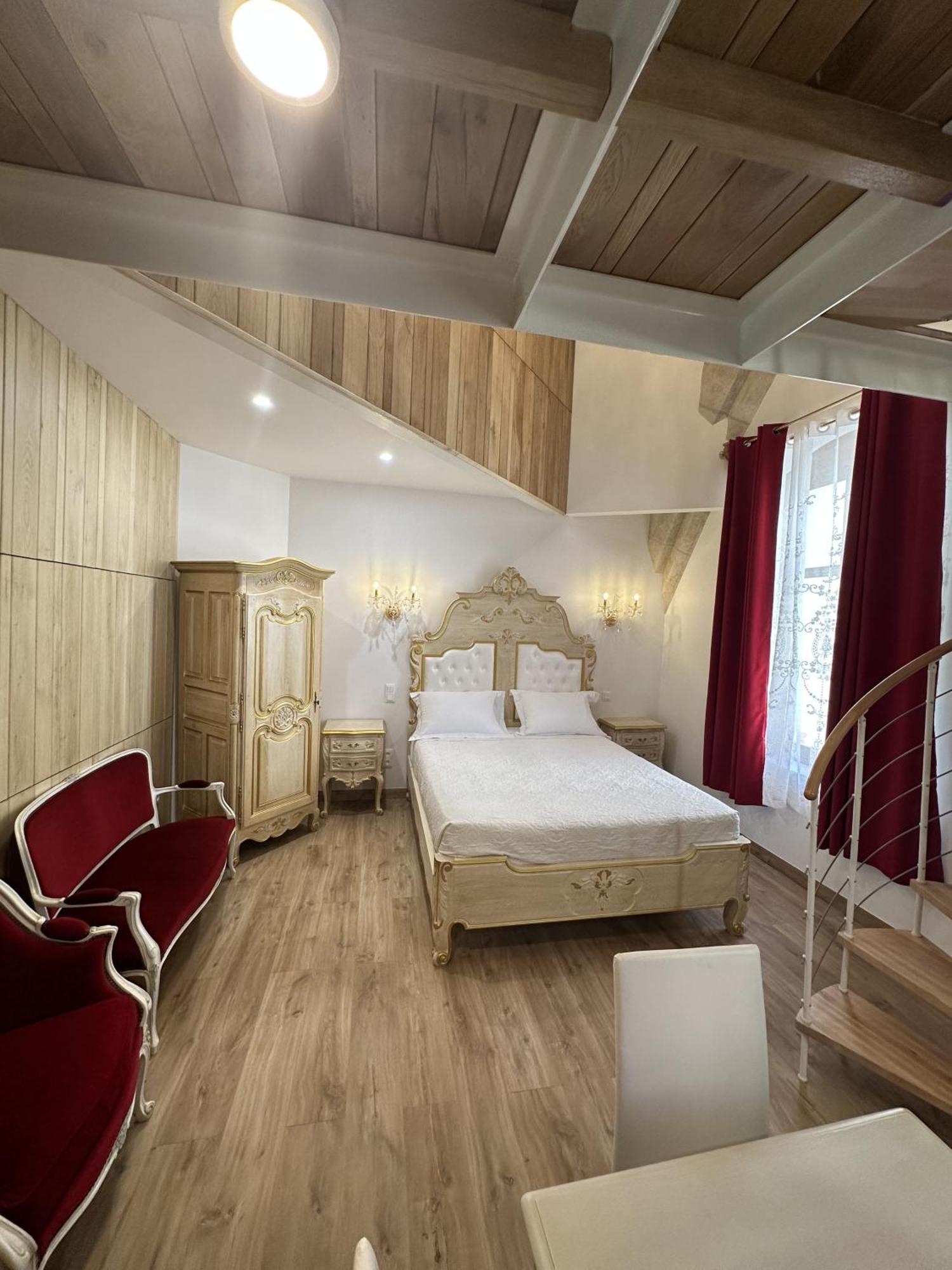 Apartamento A Mezzanine Dans L'eglise Du Couvent