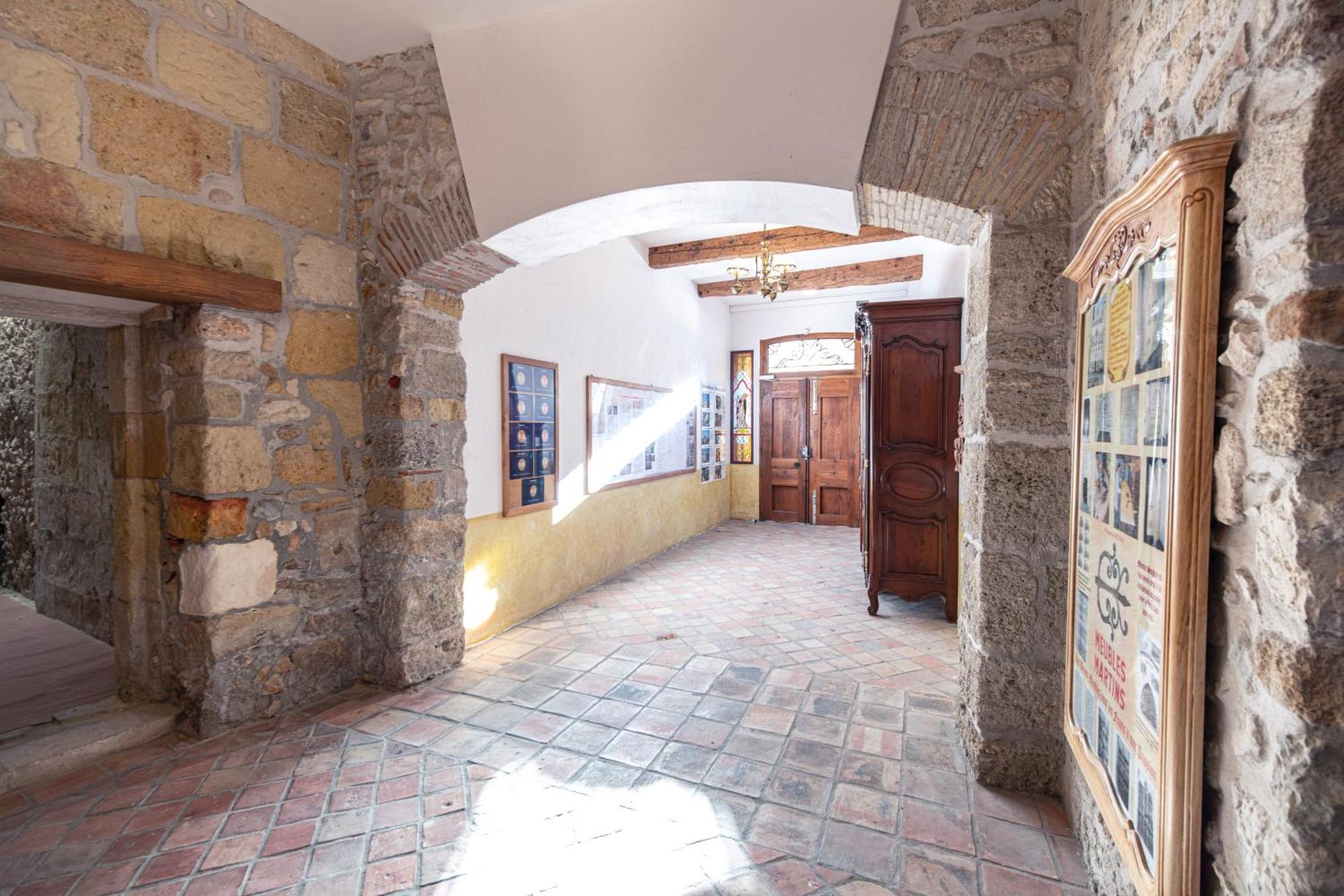 A Mezzanine Dans L'eglise Du Couvent Apartamento Narbona